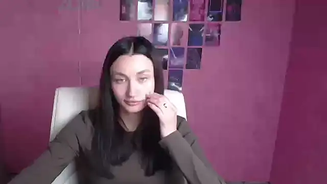 Snapshot of Stella_XO chatting on 05-11-26, 05:35 Stella XO online show from 05-11-26, 05:35