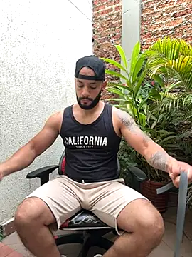 Snapshot of Mike_savage3 chatting on 11-23-25, 12:38 Mike savage3 online show from 11-23-25, 12:38