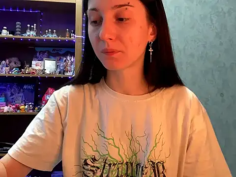 Snapshot of CyberAIice chatting on 12-05-25, 06:22 CyberAIice online show from 12-05-25, 06:22