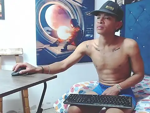 crissex3 online show from 03-10-26, 01:38