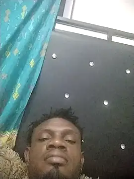 Snapshot of laperson chatting on 12-05-25, 03:04 laperson online show from 12-05-25, 03:04