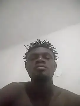 Snapshot of laperson chatting on 12-16-25, 11:21 laperson online show from 12-16-25, 11:21