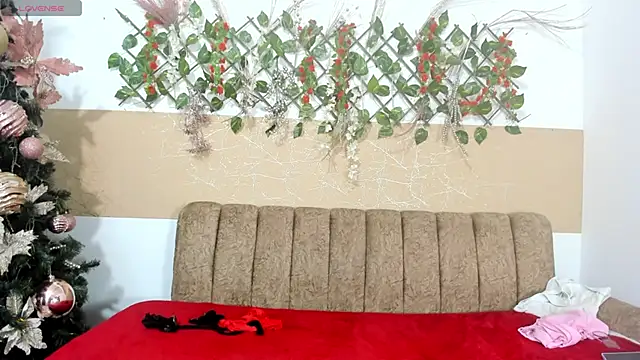 Snapshot of victory_sex chatting on 01-05-26, 09:29 victory sex online show from 01-05-26, 09:29