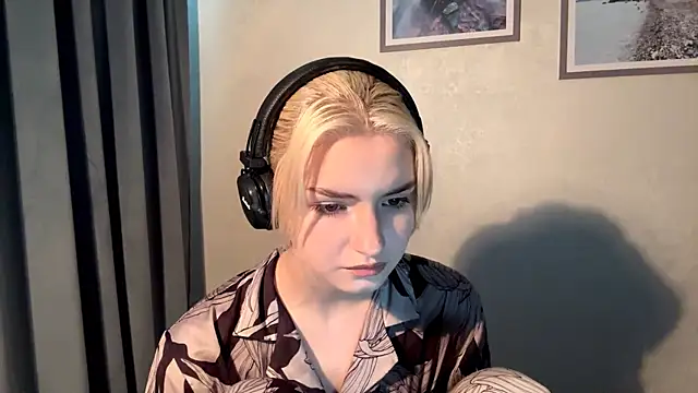 Snapshot of Cindi_Jacobs chatting on 11-29-25, 04:54 Cindi Jacobs online show from 11-29-25, 04:54