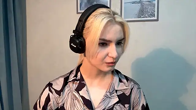 Snapshot of Cindi_Jacobs chatting on 12-01-25, 05:07 Cindi Jacobs online show from 12-01-25, 05:07