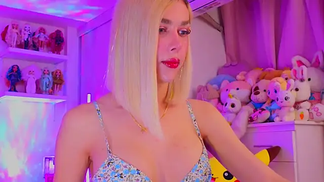 Snapshot of MadamBarbiee chatting on 03-06-26, 10:50 MadamBarbiee online show from 03-06-26, 10:50