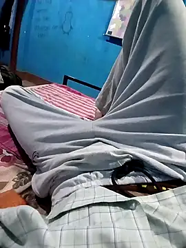 vaasuboy01 online show from 04-18-26, 07:07