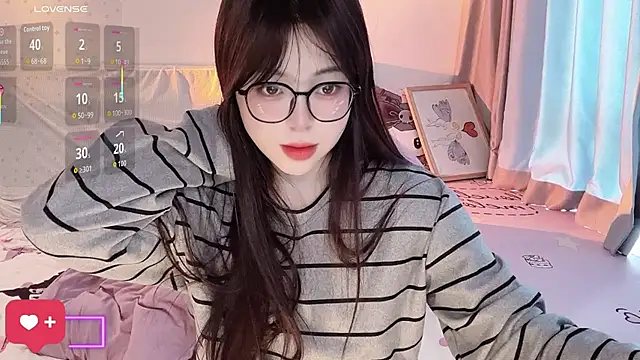 Snapshot of -Angela chatting on 11-27-25, 03:41 -Angela online show from 11-27-25, 03:41