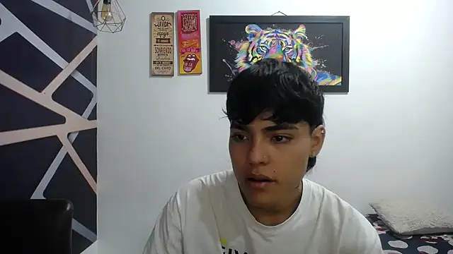 Snapshot of IndigoSexxy chatting on 11-25-25, 01:33 IndigoSexxy online show from 11-25-25, 01:33