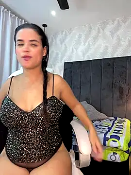 Snapshot of Aria_Kitty chatting on 11-24-25, 07:46 Aria Kitty online show from 11-24-25, 07:46