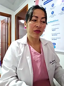 JustSamantha  online show from 04-17-26, 11:24