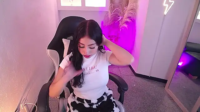 Snapshot of vallolett chatting on 02-26-26, 07:35 vallolett online show from 02-26-26, 07:35