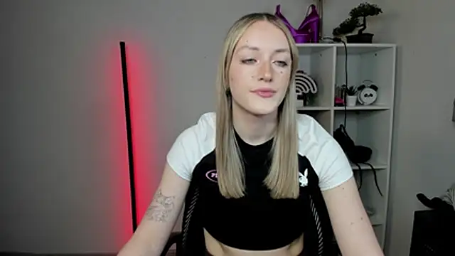 EvelynBlond online show from 03-10-26, 01:27