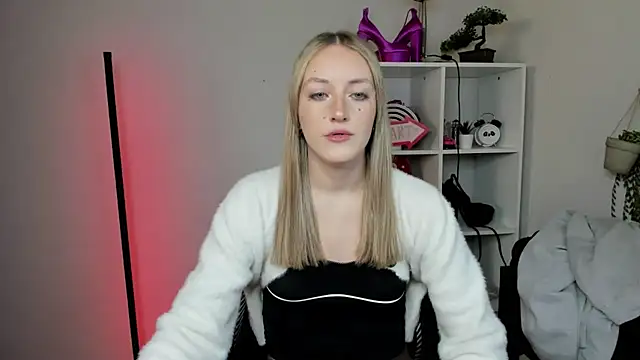 EvelynBlond online show from 03-12-26, 01:50