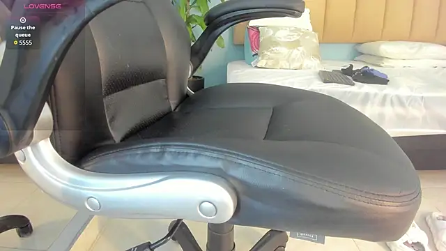 lexiemonroe2 online show from 11-28-25, 07:05