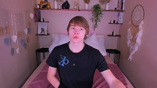 Snapshot of DonaldWoon chatting on 11-27-25, 12:40 DonaldWoon online show from 11-27-25, 12:40