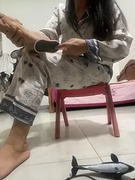 suna218 online show from 11-28-25, 03:14