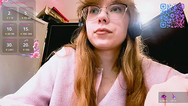 Snapshot of LouettaTornese chatting on 12-01-25, 11:04 LouettaTornese online show from 12-01-25, 11:04