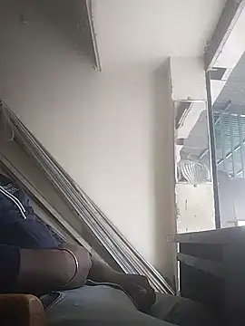 Snapshot of Roy___121 chatting on 12-04-25, 05:28 Roy 121 online show from 12-04-25, 05:28