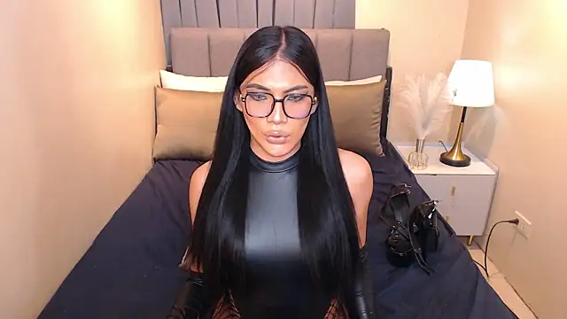 Snapshot of KelsieSilva chatting on 12-19-25, 07:59 KelsieSilva online show from 12-19-25, 07:59