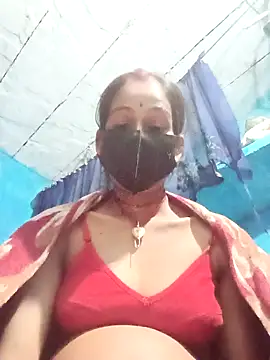 Snapshot of Nandani-758 chatting on 12-20-25, 10:39 Nandani-758 online show from 12-20-25, 10:39