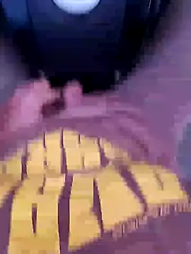 Meow buggie online show from 12-22-25, 02:47