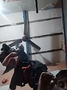 Snapshot of Poojadick chatting on 12-05-25, 07:10 Poojadick online show from 12-05-25, 07:10