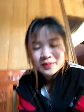 Snapshot of Spring-spring chatting on 11-23-25, 05:18 Spring-spring online show from 11-23-25, 05:18