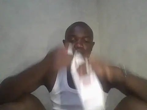 Snapshot of UsTwo_ chatting on 12-22-25, 04:37 UsTwo online show from 12-22-25, 04:37