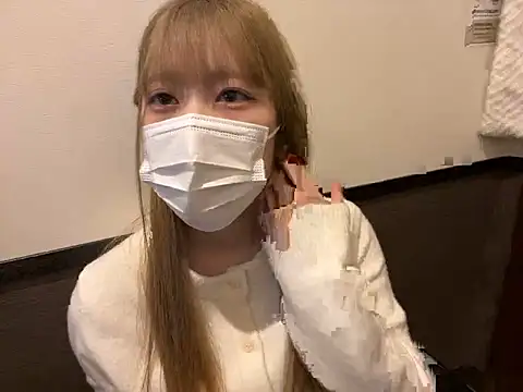 Snapshot of binyu_rua chatting on 12-15-25, 02:10 binyu rua online show from 12-15-25, 02:10