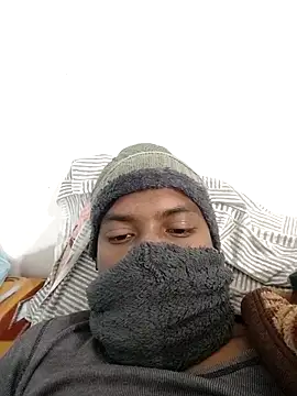 Snapshot of Hotboylumia_825321 chatting on 12-21-25, 05:20 Hotboylumia 825321 online show from 12-21-25, 05:20