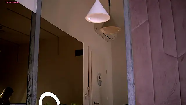 Snapshot of Emily_Voss chatting on 02-03-26, 04:32 Emily Voss online show from 02-03-26, 04:32