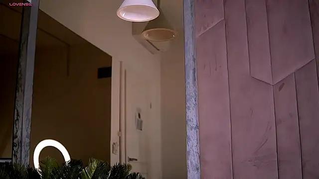 Snapshot of Emily_Voss chatting on 02-03-26, 06:40 Emily Voss online show from 02-03-26, 06:40