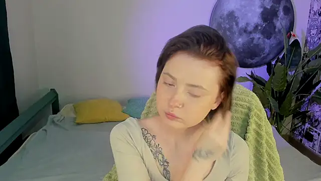 Snapshot of LaylaCookies_ chatting on 12-02-25, 05:46 LaylaCookies online show from 12-02-25, 05:46