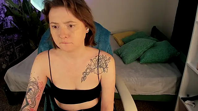 Snapshot of LaylaCookies_ chatting on 12-05-25, 05:49 LaylaCookies online show from 12-05-25, 05:49