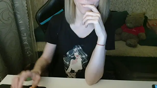   Katherine    online show from 12-05-25, 03:20