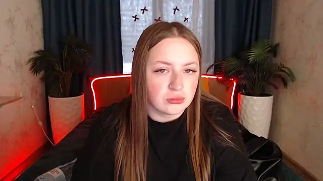 GirlPlayer online show from 12-16-25, 08:30