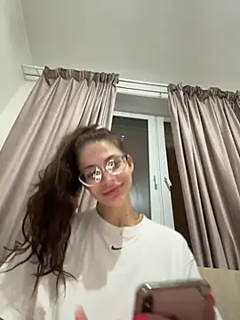 Daria Promisess online show from 11-30-25, 07:18