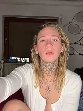 Snapshot of Antoniia69 chatting on 11-26-25, 05:14 Antoniia69 online show from 11-26-25, 05:14