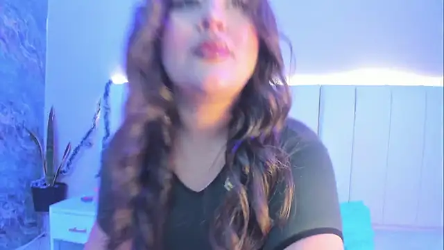 Snapshot of laurengarcia chatting on 12-04-25, 10:46 laurengarcia online show from 12-04-25, 10:46