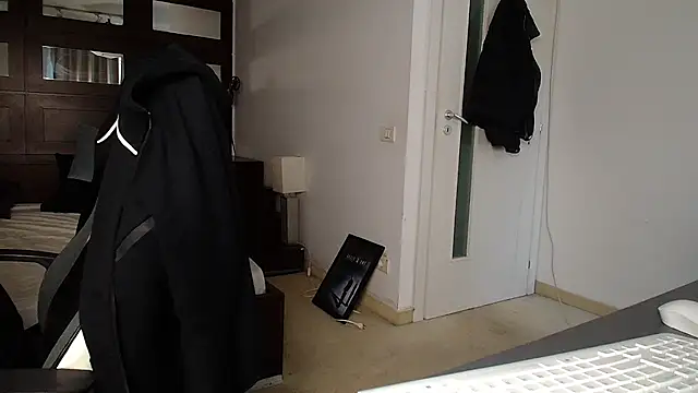 Snapshot of ElijahThorne chatting on 02-26-26, 10:47 ElijahThorne online show from 02-26-26, 10:47