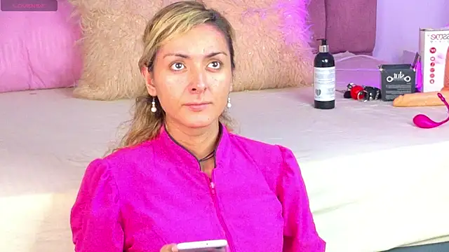 Lunitaa Diva online show from 12-05-25, 02:36