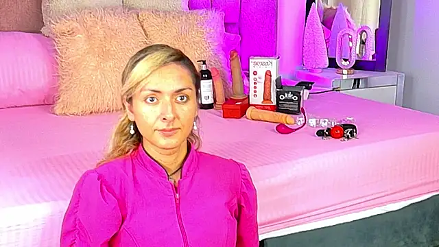 Lunitaa Diva online show from 12-20-25, 02:24