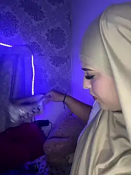 Snapshot of Zahida_7 chatting on 01-10-26, 08:21 Zahida 7 online show from 01-10-26, 08:21