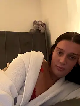 Kerysmae online show from 11-26-25, 07:59