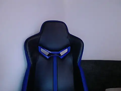 Snapshot of luisa_homes chatting on 12-17-25, 05:19 luisa homes online show from 12-17-25, 05:19