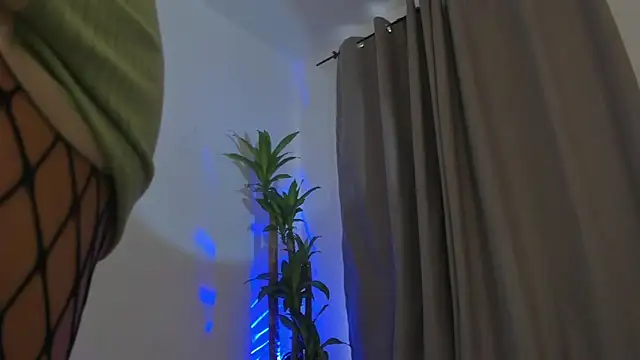 Snapshot of Catty_Noir chatting on 11-25-25, 09:59 Catty Noir online show from 11-25-25, 09:59