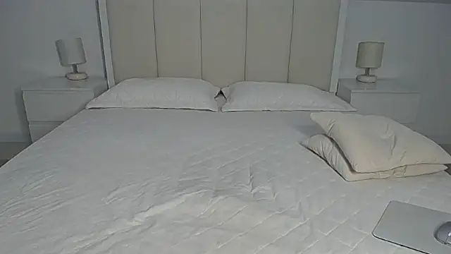 Milena29 online show from 12-04-25, 05:28