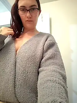 LaylaLucis online show from 04-29-26, 04:38