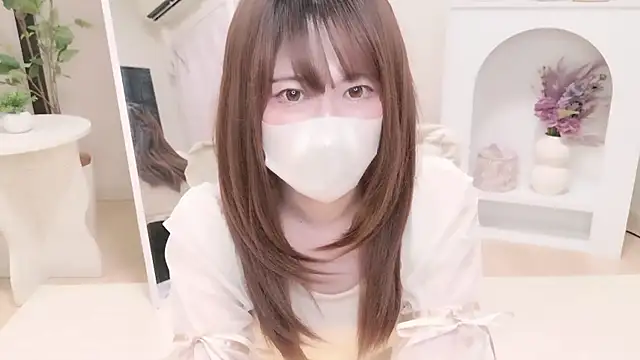 Snapshot of JUNjun__ chatting on 05-25-26, 03:23 JUNjun online show from 05-25-26, 03:23
